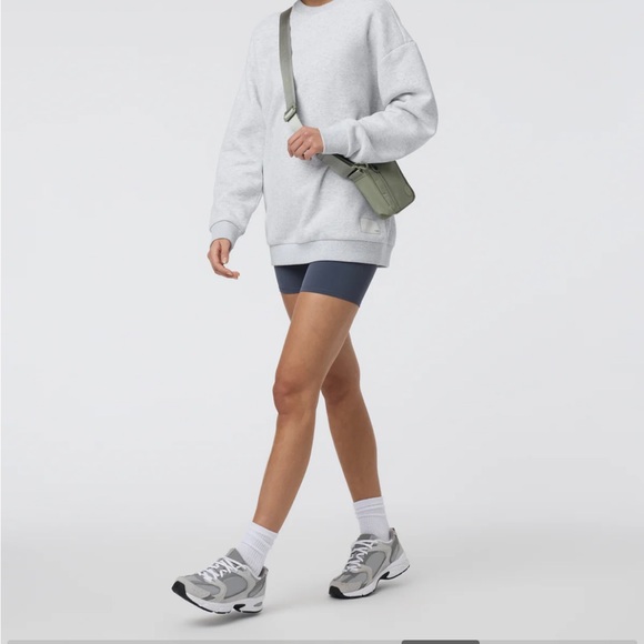 Vuori Restore Oversized Crew 2.0, Pale Heather Grey Crewneck Sweatshirt - Picture 5 of 7